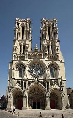 Laon,_Cathédrale_Notre-Dame.jpg
