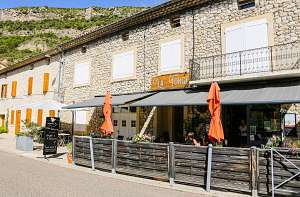 Bistrot de Pays ©Camille Felouzis